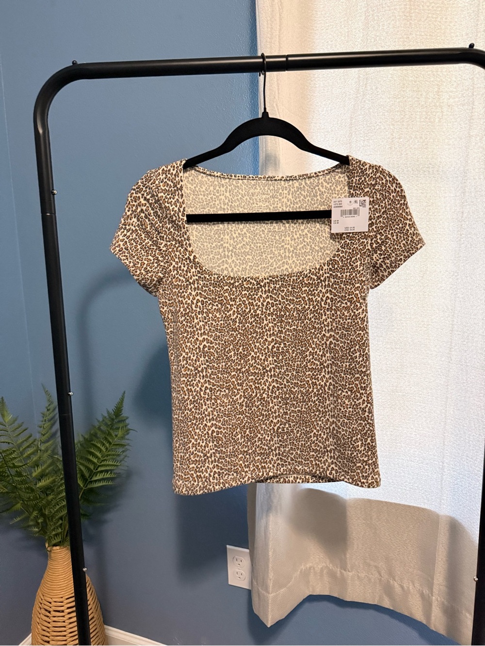 American Leopard Print Scoop Neck Tee
